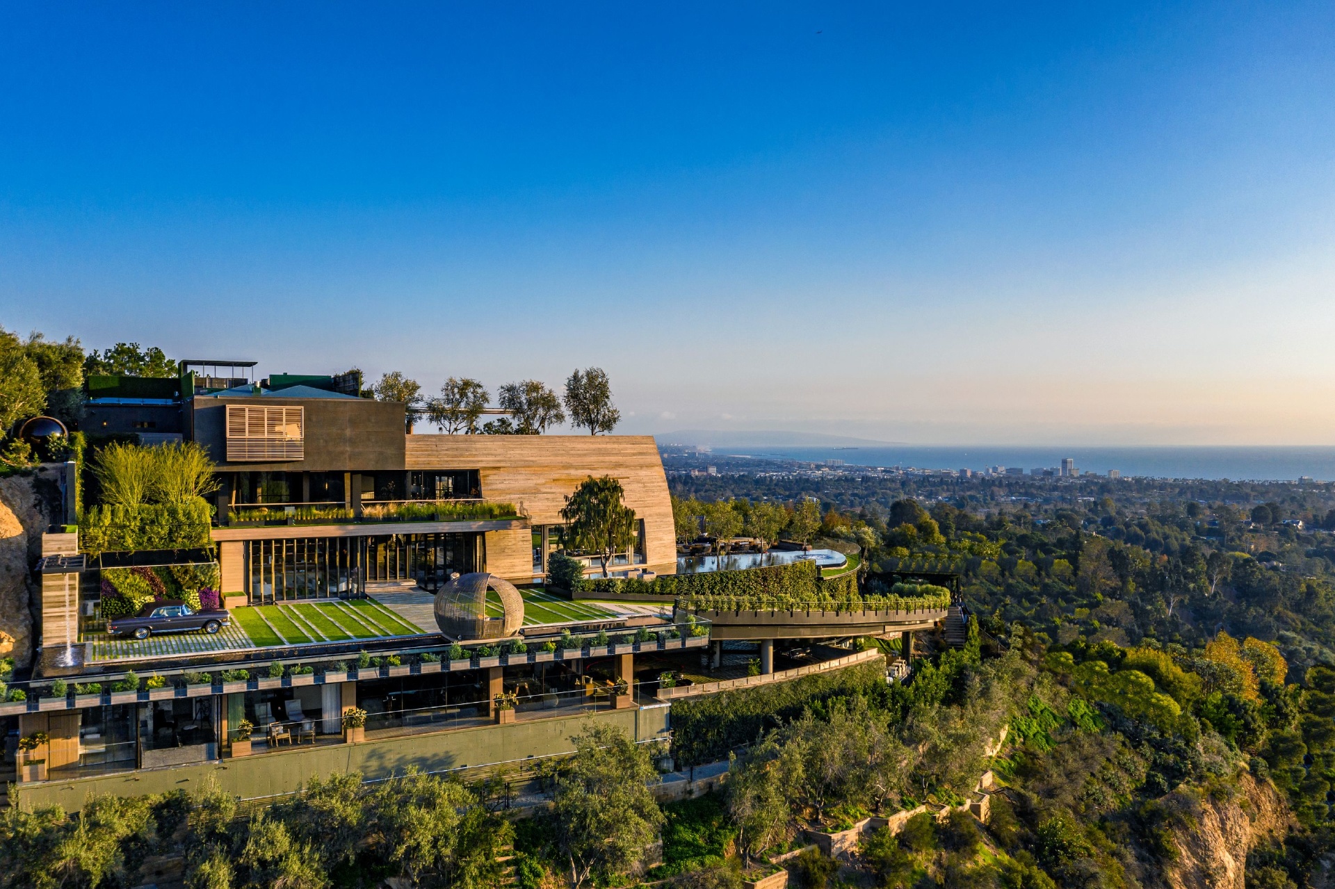 Pacific Palisades hillside estate with panoramic LA views